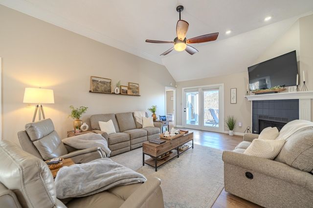 15 HAWKS NEST PATH, Savannah, TN 38372