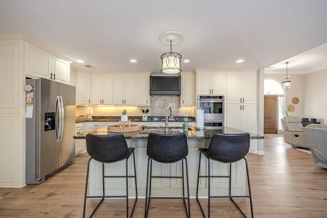 15 HAWKS NEST PATH, Savannah, TN 38372