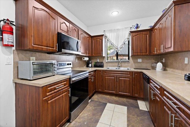 20300 SW 129th Place, Miami, FL 33177