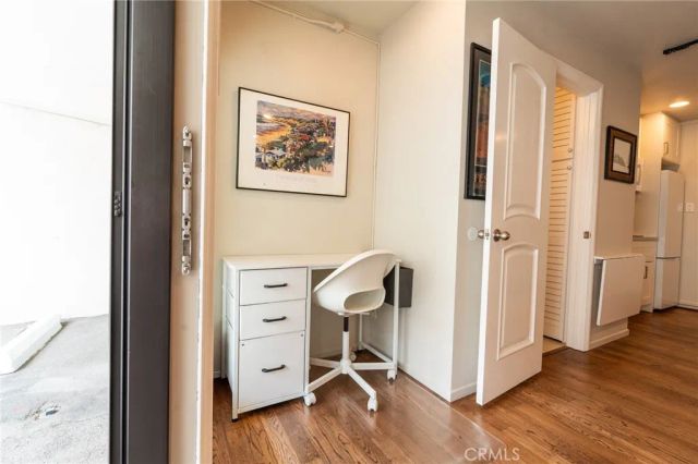 327 3rd Street V, Laguna Beach, CA 92651