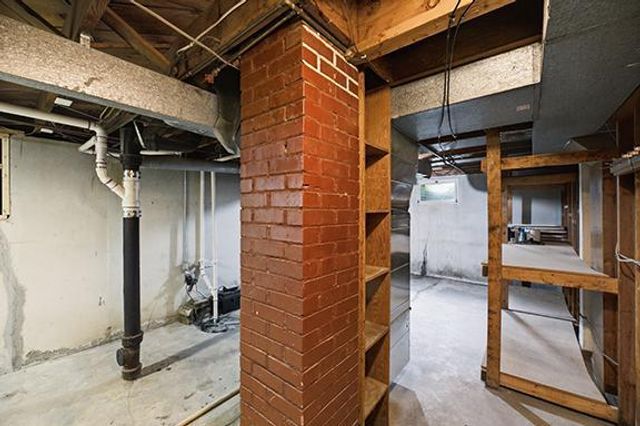 2018 8th Street N, Fargo, ND 58102