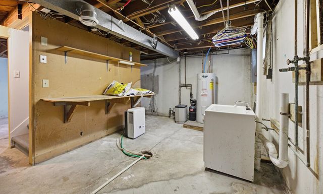 2018 8th Street N, Fargo, ND 58102