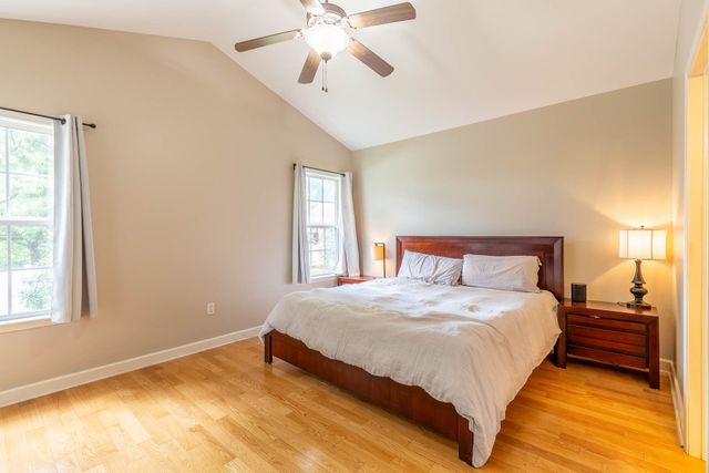 512 Twin Oaks Cir, Nashville, TN 37211