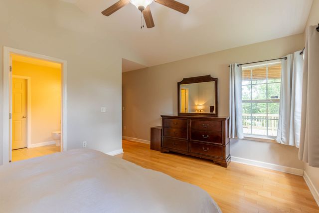 512 Twin Oaks Cir, Nashville, TN 37211