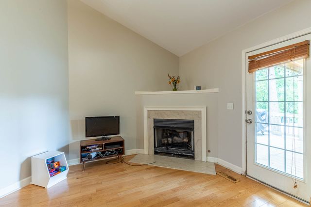 512 Twin Oaks Cir, Nashville, TN 37211