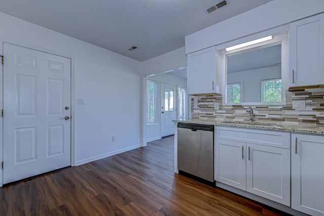 147 Woodlake Dr., Murrells Inlet, SC 29576