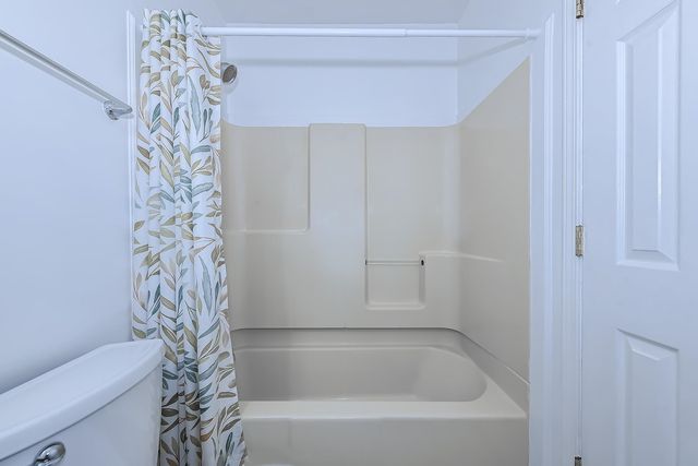 147 Woodlake Dr., Murrells Inlet, SC 29576