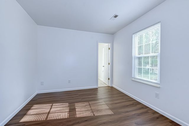 147 Woodlake Dr., Murrells Inlet, SC 29576