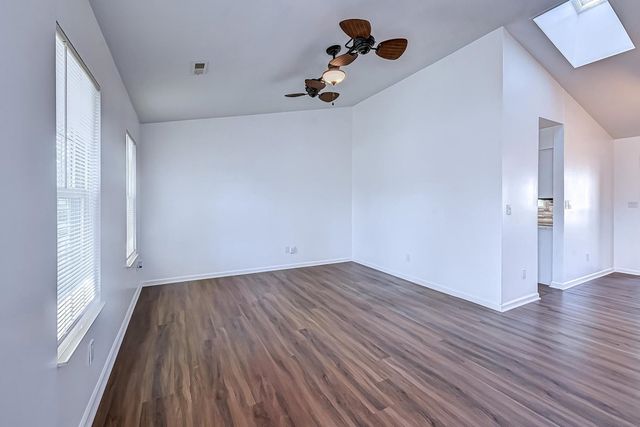 147 Woodlake Dr., Murrells Inlet, SC 29576