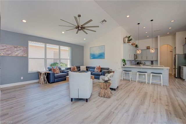 2112 Amargo WAY, Naples, FL 34119