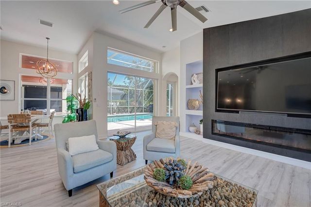 2112 Amargo WAY, Naples, FL 34119