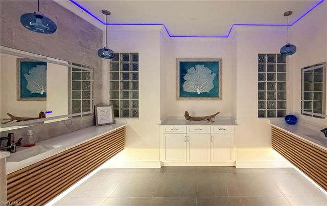 2112 Amargo WAY, Naples, FL 34119