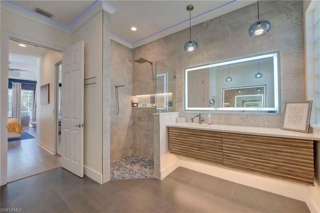 2112 Amargo WAY, Naples, FL 34119