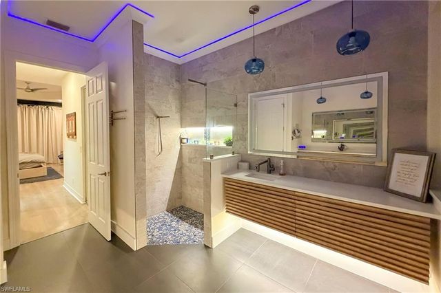 2112 Amargo WAY, Naples, FL 34119