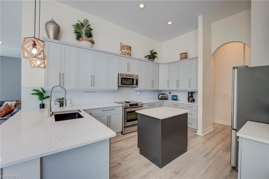 2112 Amargo WAY, NAPLES, FL 34119 — photo 3