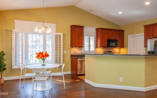 2708 Jamestown Court, Burlington, NC 27215