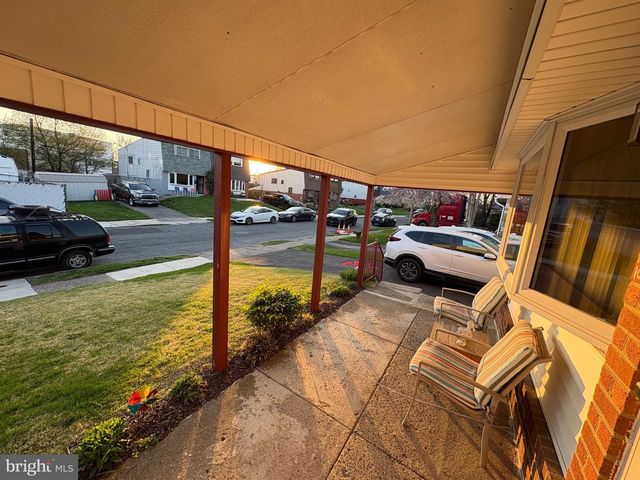 1045 FOSTER ST, Philadelphia, PA 19116