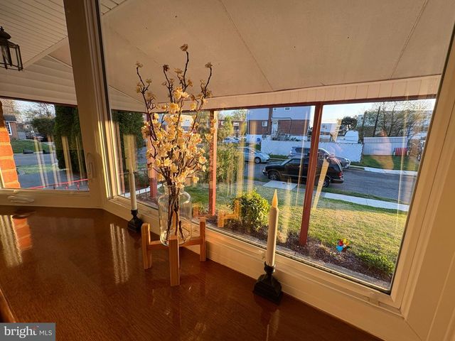 1045 FOSTER ST, Philadelphia, PA 19116