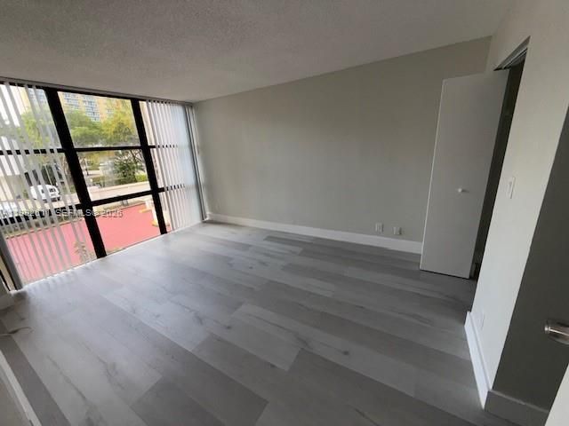 17021 N Bay Rd 216, Sunny Isles Beach, FL 33160