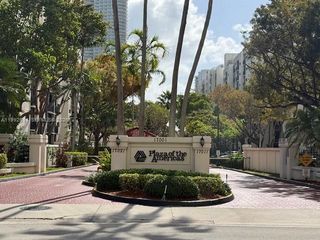 17021 N Bay Rd 216, Sunny Isles Beach, FL 33160