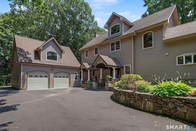 25 Clintonville Road, North Haven, CT 06473