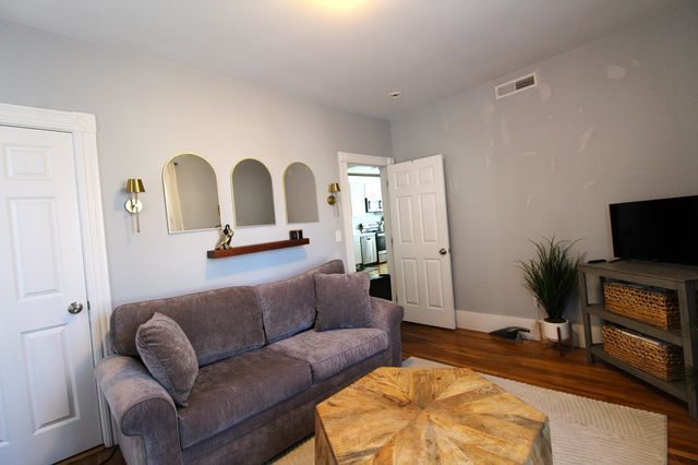 88 Ocean Avenue 2, Salem, MA 01970