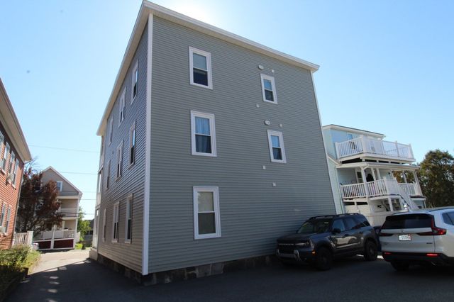88 Ocean Avenue 2, Salem, MA 01970