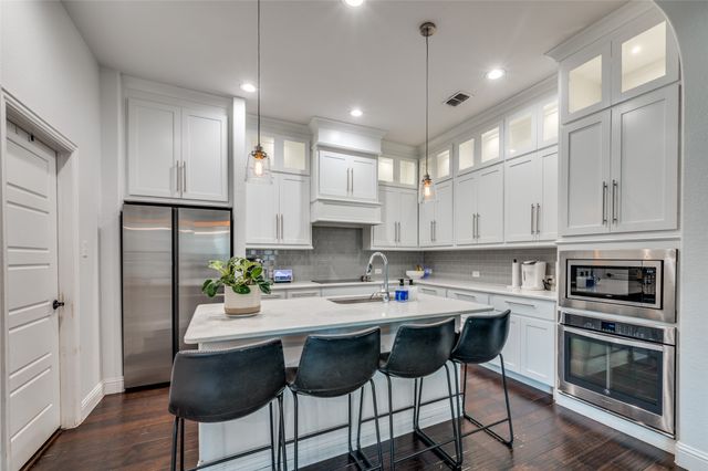 7213 W Nirvana Circle, North Richland Hills, TX 76182