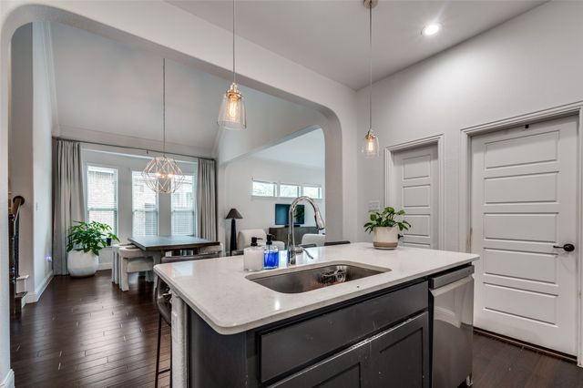 7213 W Nirvana Circle, North Richland Hills, TX 76182