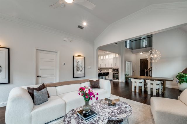 7213 W Nirvana Circle, North Richland Hills, TX 76182