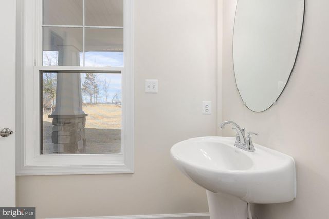 804 HOLLY CORNER RD, Fredericksburg, VA 22406