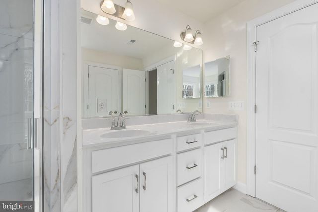 804 HOLLY CORNER RD, Fredericksburg, VA 22406