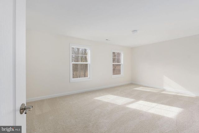 804 HOLLY CORNER RD, Fredericksburg, VA 22406