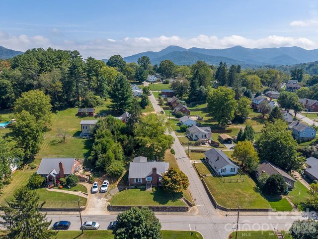 314 Trammell Avenue, Canton, NC 28716