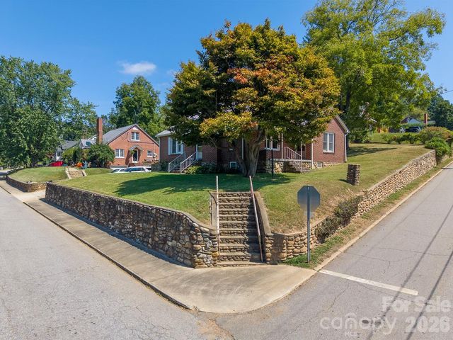314 Trammell Avenue, Canton, NC 28716
