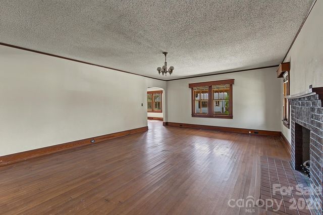 314 Trammell Avenue, Canton, NC 28716