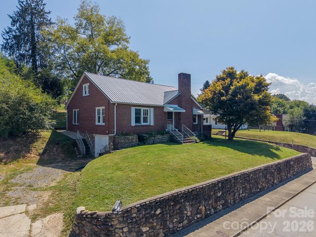 314 Trammell Avenue, Canton, NC 28716