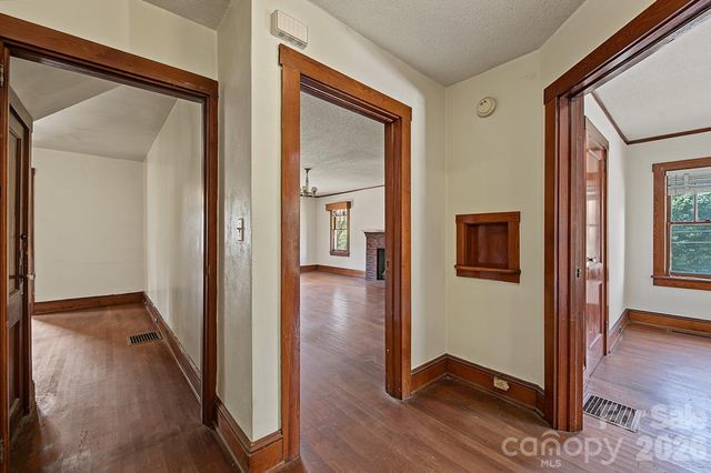 314 Trammell Avenue, Canton, NC 28716