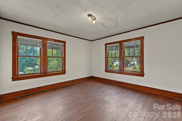314 Trammell Avenue, Canton, NC 28716