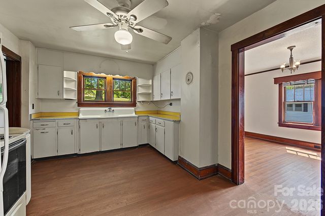 314 Trammell Avenue, Canton, NC 28716
