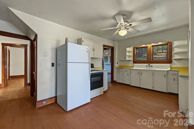 314 Trammell Avenue, Canton, NC 28716