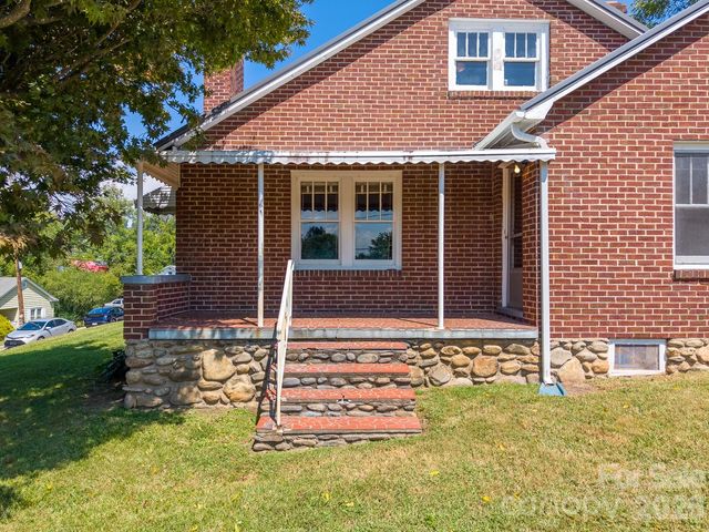 314 Trammell Avenue, Canton, NC 28716