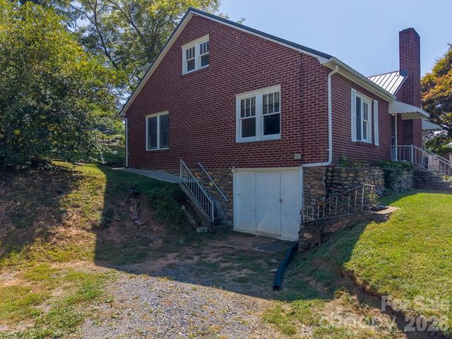 314 Trammell Avenue, Canton, NC 28716
