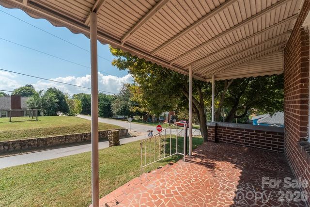 314 Trammell Avenue, Canton, NC 28716