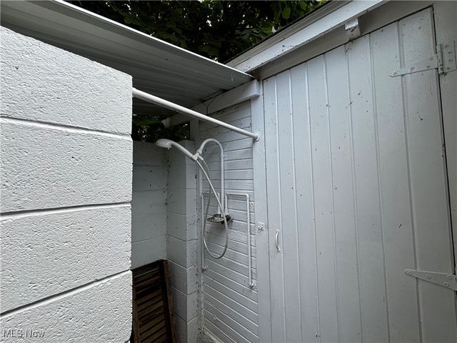 16 Billow Beach Road, Ashtabula, OH 44004