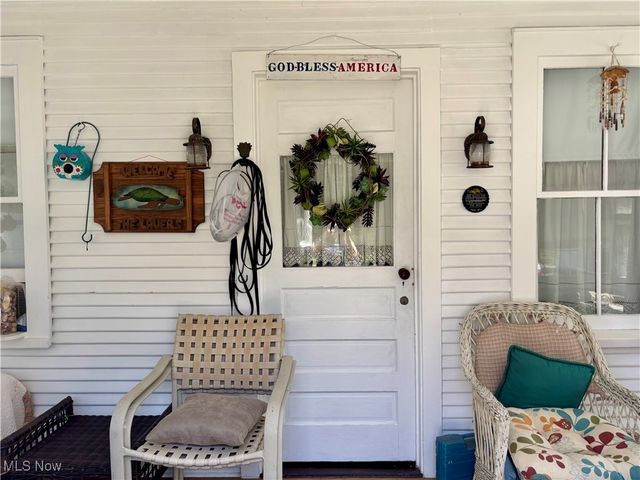 16 Billow Beach Road, Ashtabula, OH 44004