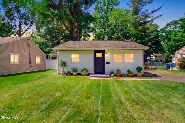 19 Harriet Street, Colonie, NY 12205