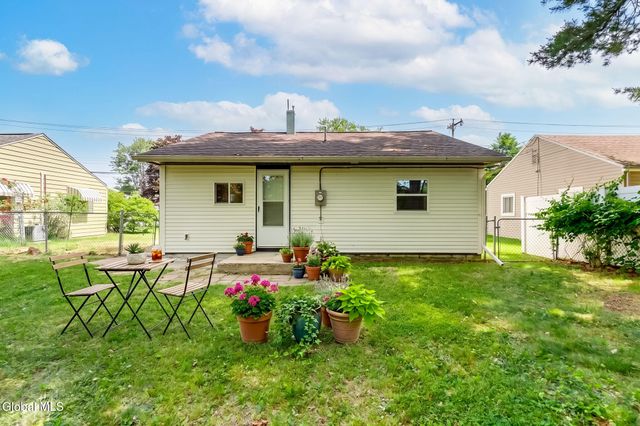 19 Harriet Street, Colonie, NY 12205