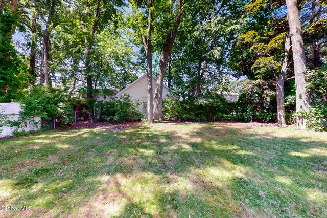 19 Harriet Street, Colonie, NY 12205