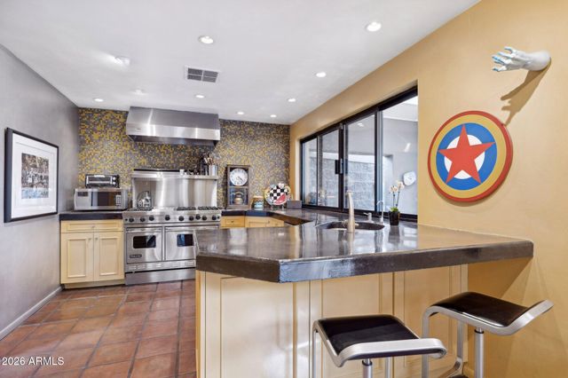 146 E MARIPOSA Street, Phoenix, AZ 85012